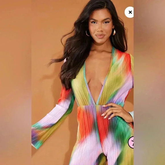 Pretty Little Thing Abstract Multicolored Romper with Flare Sleeves | sz 4 - Picture 10 of 11